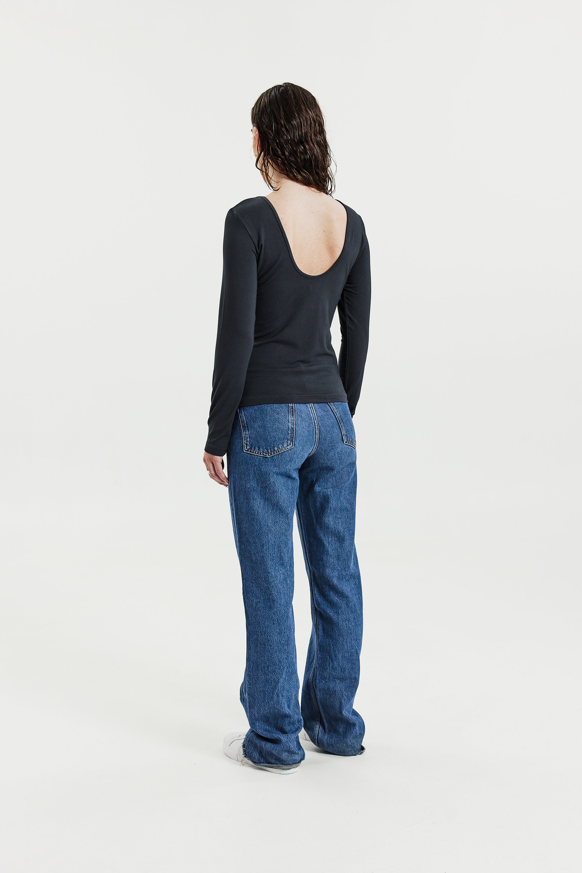 Long Sleeve scoop back